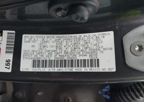 2011 Toyota Tacoma Prerunner V6 из США, поврежденный, VIN 3TMJU4GN3BM114172